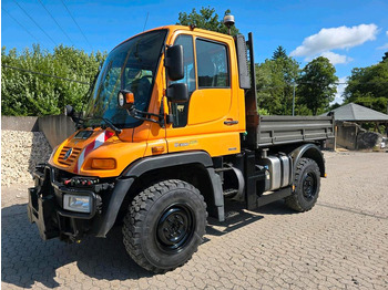 Máquina quitanieve UNIMOG U300