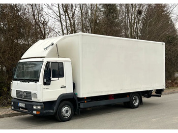 Camión caja cerrada MAN