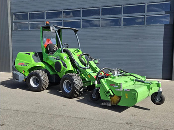 Minicargadora de cadenas AVANT