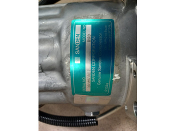 Compresor de aire acondicionado nuevo HELLA DAF: foto 2 Compresor de aire acondicionado nuevo HELLA DAF: foto 2