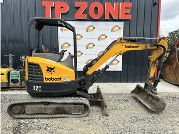 Miniexcavadora BOBCAT E26