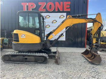 Miniexcavadora BOBCAT E35