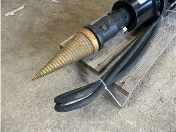 Astilladora de leña Fendeuse à bois pour minipelle: foto 5 Astilladora de leña Fendeuse à bois pour minipelle: foto 5