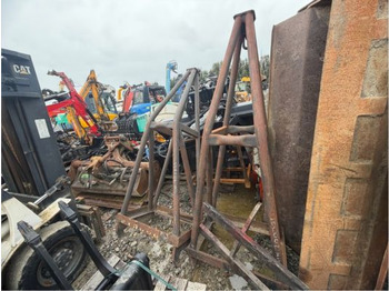 Implemento para Carretilla elevadora Potence JLG: foto 3 Implemento para Carretilla elevadora Potence JLG: foto 3