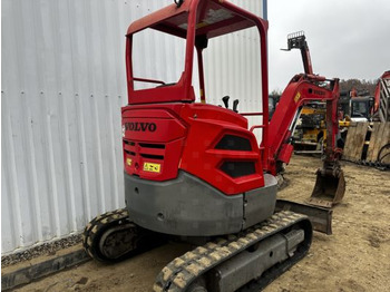 Miniexcavadora VOLVO ECR25D