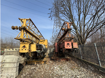 Grúa automontante LIEBHERR