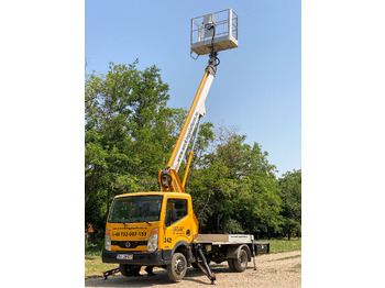 Camión con plataforma elevadora MULTITEL