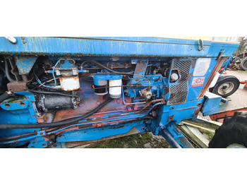 Tractor Ford 7810 4×4 Tractor: foto 5