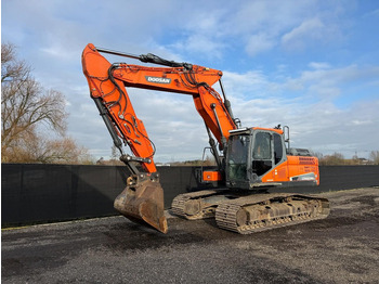 Excavadora DOOSAN DX235LCR