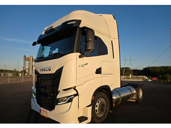 Cabeza tractora IVECO