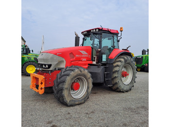 Tractor McCORMICK