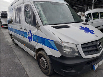 Ambulancia MERCEDES SPRINTER II 313 2.2 CDI 130: foto 2