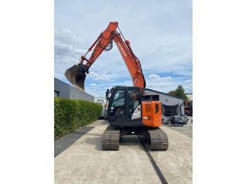 Excavadora de cadenas HITACHI ZX135