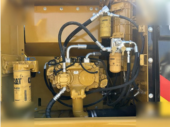 Leasing de CATERPILLAR 323D CATERPILLAR 323D: foto 5