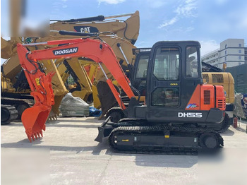 Miniexcavadora DOOSAN DH55-V