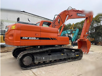 Excavadora de cadenas DOOSAN DX225 LC: foto 3