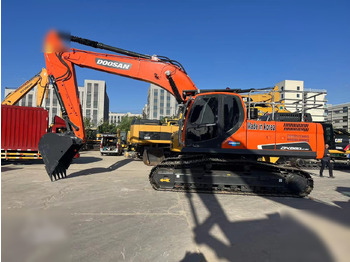 Excavadora de cadenas DOOSAN DX260