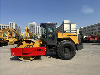 Compactador DYNAPAC