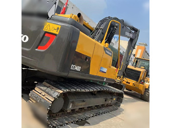Excavadora de cadenas VOLVO EC140DL: foto 2