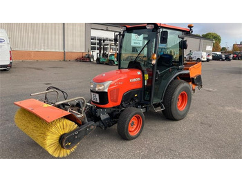 Tractor municipal KUBOTA