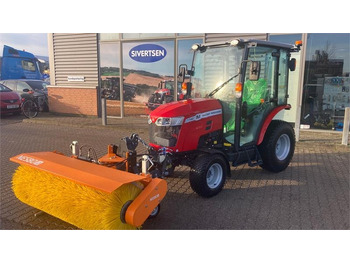 Leasing de Massey Ferguson 1740 HC Frontlift/pto og 150 cm fejemaskine  Massey Ferguson 1740 HC Frontlift/pto og 150 cm fejemaskine: foto 1