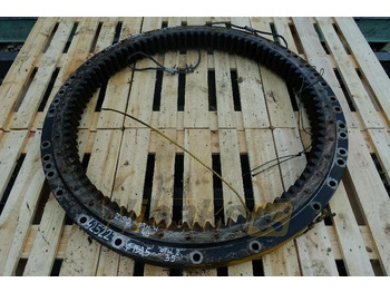 Corona de giro KOMATSU