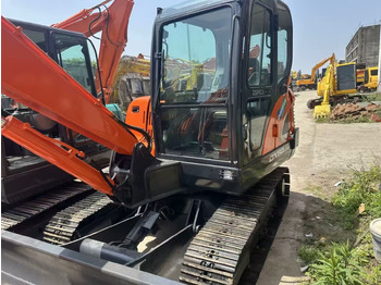 Excavadora de cadenas nuevo DOOSAN DX60: foto 2