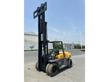 Carretilla elevadora diésel TCM FD70: foto 4