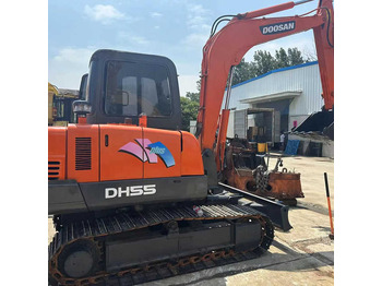 Excavadora de cadenas DOOSAN DH55