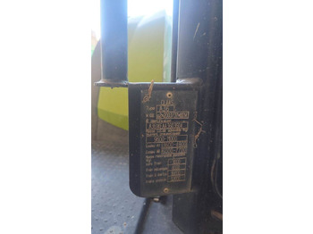 Tractor Claas Arion 630 CIS: foto 3