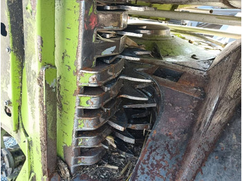 Cabezal de maíz Claas Orbis 900: foto 2