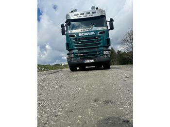 Camión forestal SCANIA R 620