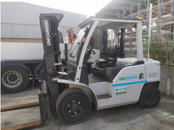 Carretilla elevadora diésel UNICARRIERS