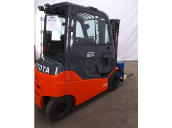 Carretilla elevadora eléctrica Toyota: foto 2 Carretilla elevadora eléctrica Toyota: foto 2