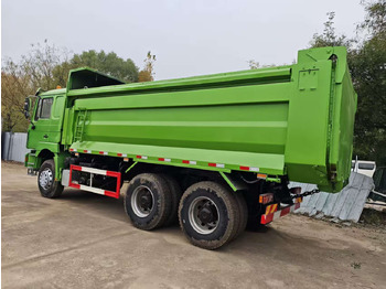 Camión cisterna SHACMAN