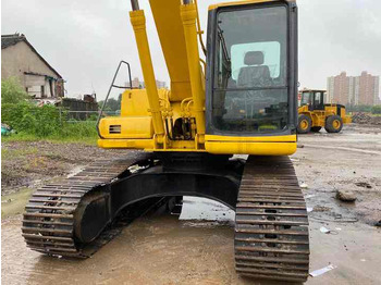 Excavadora de cadenas Used Good Quality Japan Original PC200-6 in Good Condition PC200-6 Komatsu: foto 2 Excavadora de cadenas Used Good Quality Japan Original PC200-6 in Good Condition PC200-6 Komatsu: foto 2