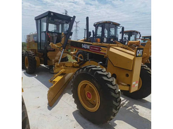 Excavadora CATERPILLAR 140M