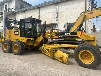 Grader CATERPILLAR 140K