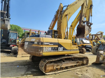 Excavadora de cadenas CATERPILLAR 320BL
