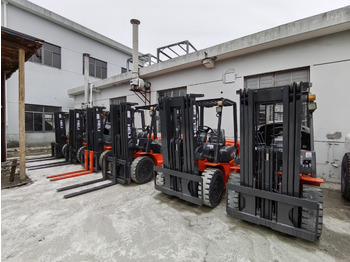 Carretilla elevadora diésel HELI 35: foto 2