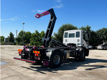 Camión multibasculante nuevo IVECO EUROCARGO 180E32K NUOVO SCARRABILE: foto 5 Camión multibasculante nuevo IVECO EUROCARGO 180E32K NUOVO SCARRABILE: foto 5