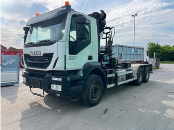Camión multibasculante IVECO Trakker