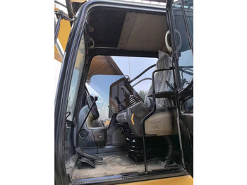 Excavadora de cadenas Caterpillar 320D2: foto 5