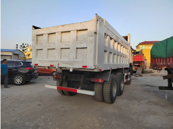 Camión volquete : foto 3