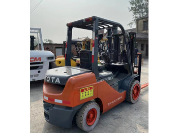 Carretilla elevadora diésel TOYOTA