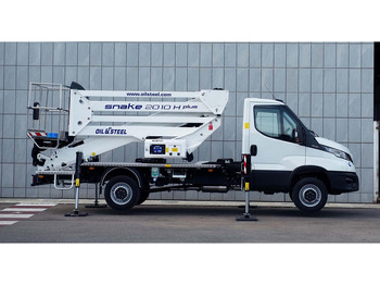 Camión con plataforma elevadora OIL&STEEL