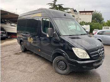 Autobús suburbano MERCEDES-BENZ Sprinter