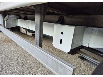 Furgoneta caja abierta Renault Master 2.3 Plandeka 10 palet Bliźniaki: foto 4 Furgoneta caja abierta Renault Master 2.3 Plandeka 10 palet Bliźniaki: foto 4