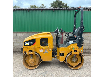 Apisonadora de asfalto CATERPILLAR