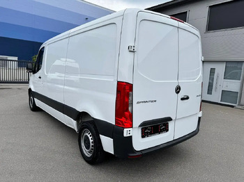 Furgón Mercedes-Benz Sprinter 215 CDI Flach Lang Klima FWD: foto 5 Furgón Mercedes-Benz Sprinter 215 CDI Flach Lang Klima FWD: foto 5